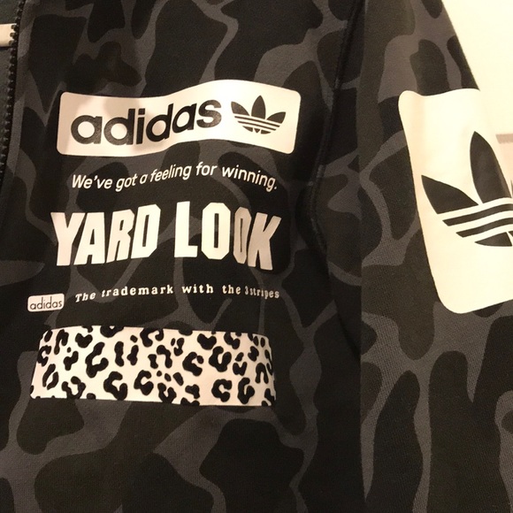 NEW Adidas Originals Yard Look Hoodie - Picture 2 of 8
